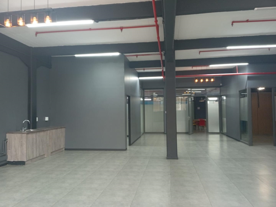 To Let Commercial Property for Rent in Woodstock Western Cape